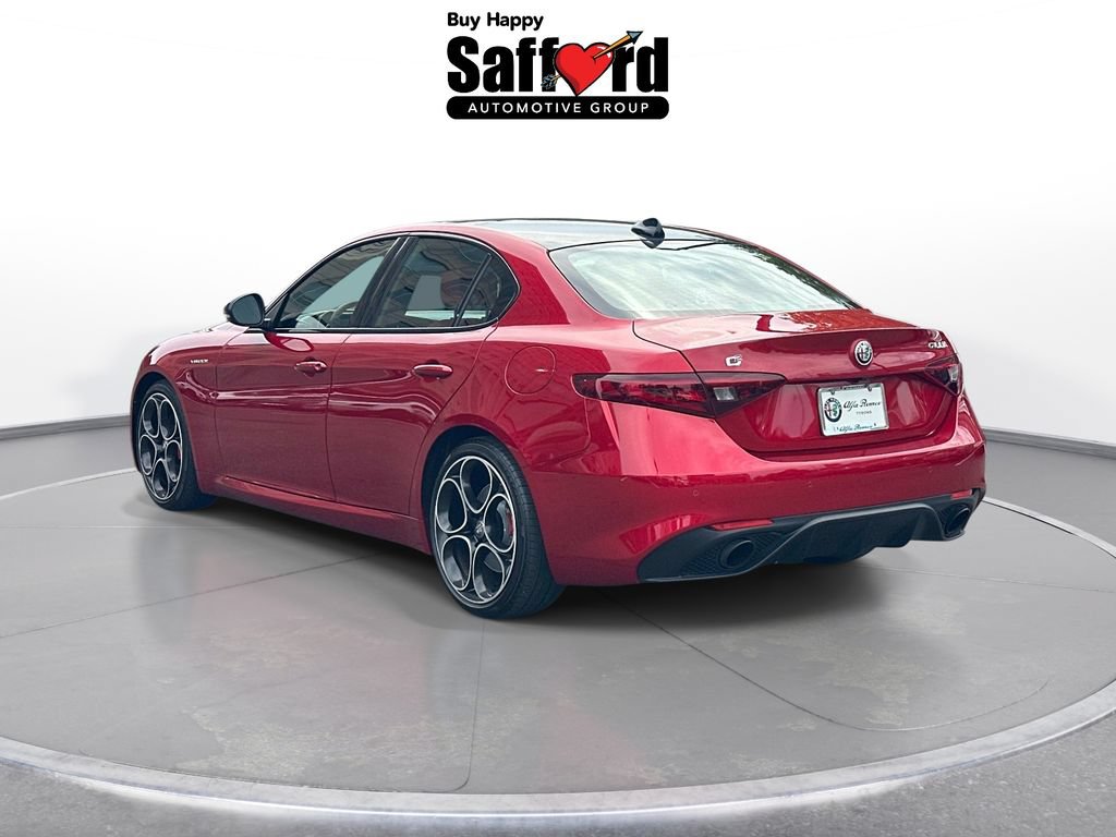 Used 2023 Alfa Romeo Giulia Veloce RWD image 6