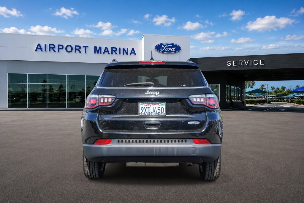 Used 2019 Jeep Compass Latitude FWD image 7