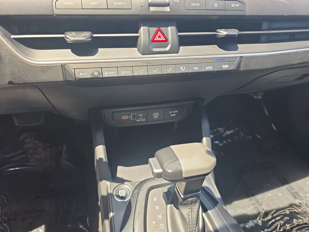 Used 2025 Kia K4 FWD image 17