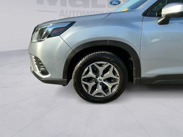 Used 2022 Subaru Forester Premium AWD/4WD image 9