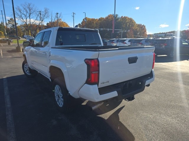 New 2025 Toyota Tacoma SR5 image 5