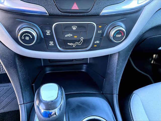 Used 2019 Chevrolet Equinox LS w/ LS Convenience Package FWD image 24