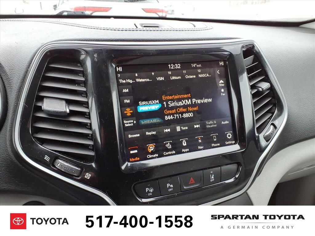 Used 2019 Jeep Cherokee Limited w/ Technology Group image 19