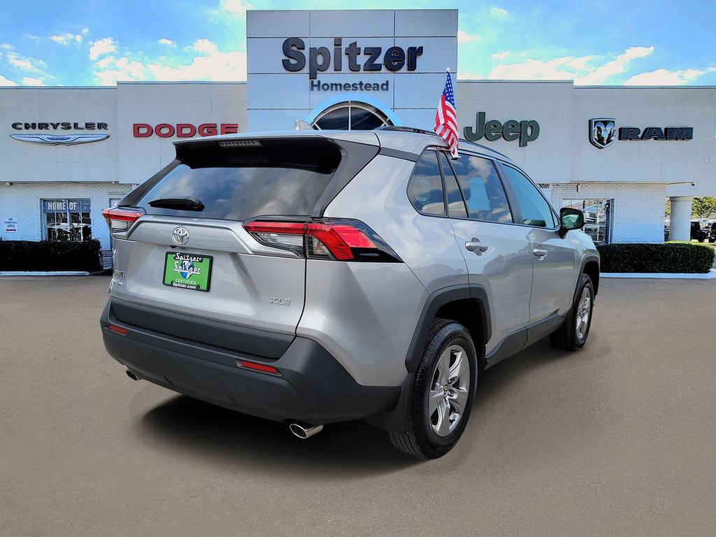 Used 2025 Toyota RAV4 XLE w/ Convenience Package FWD video 2