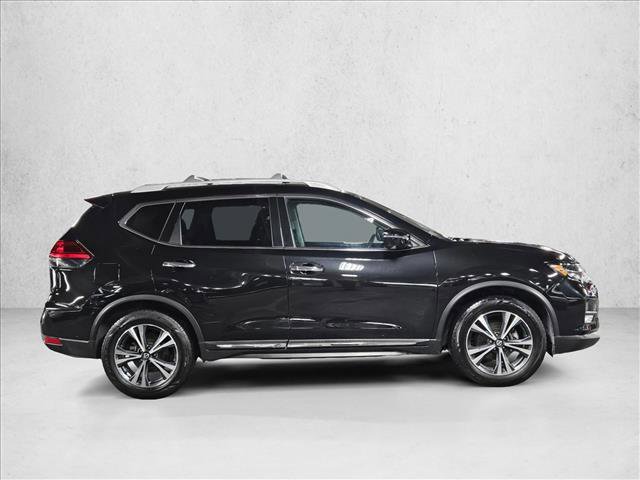 Used 2017 Nissan Rogue SL w/ SL Premium Package FWD image 4