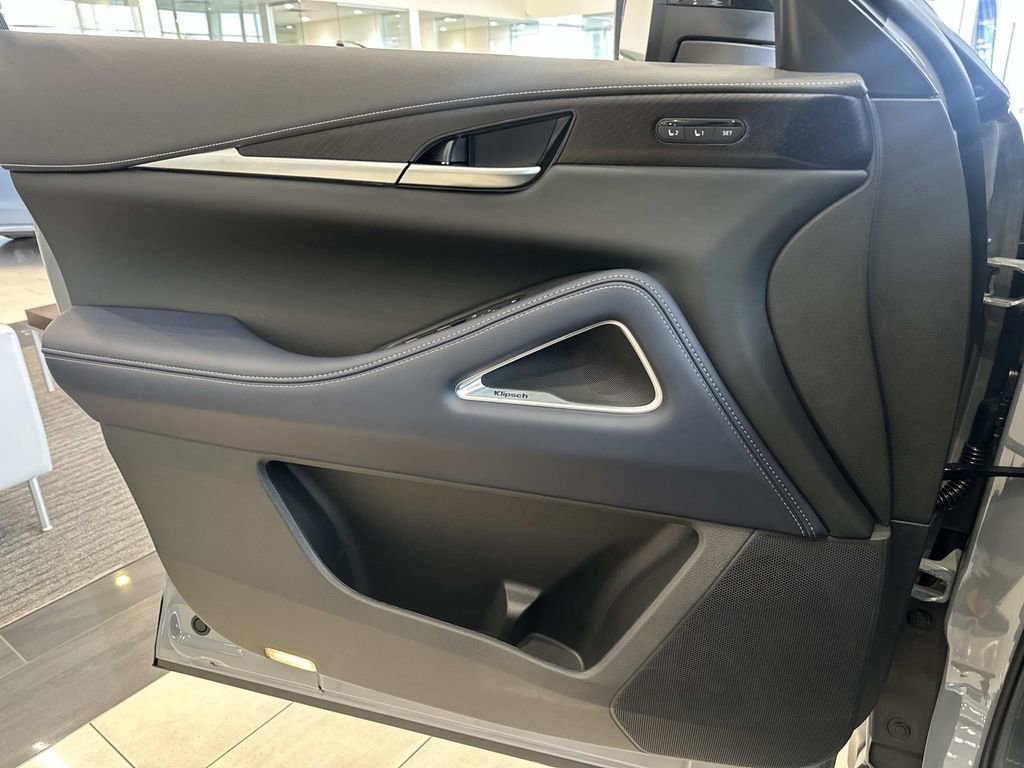 New 2026 INFINITI QX60 Sport w/ Dark Cargo Package image 7