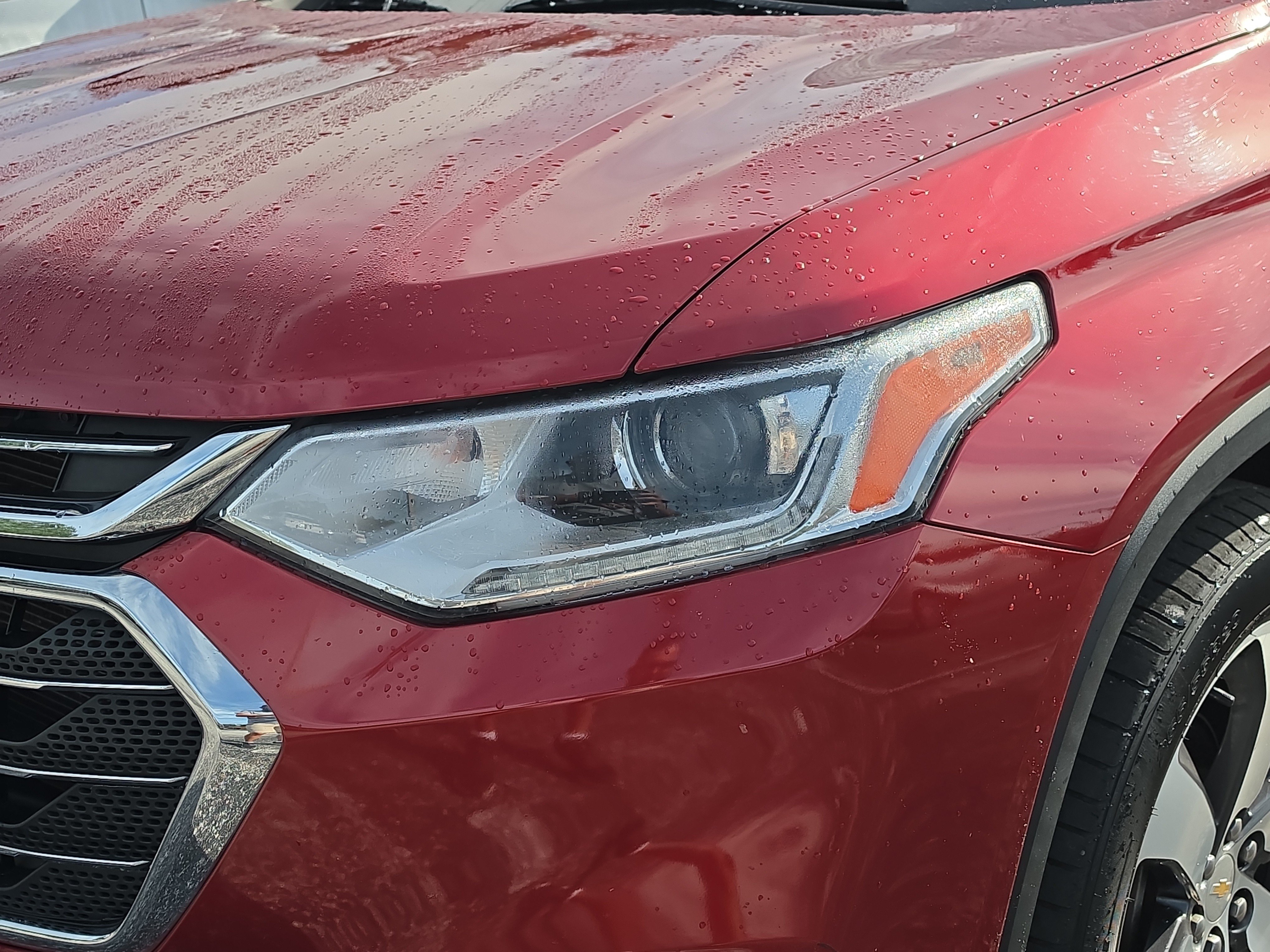 Used 2020 Chevrolet Traverse LT w/ LT Premium Package AWD/4WD image 9