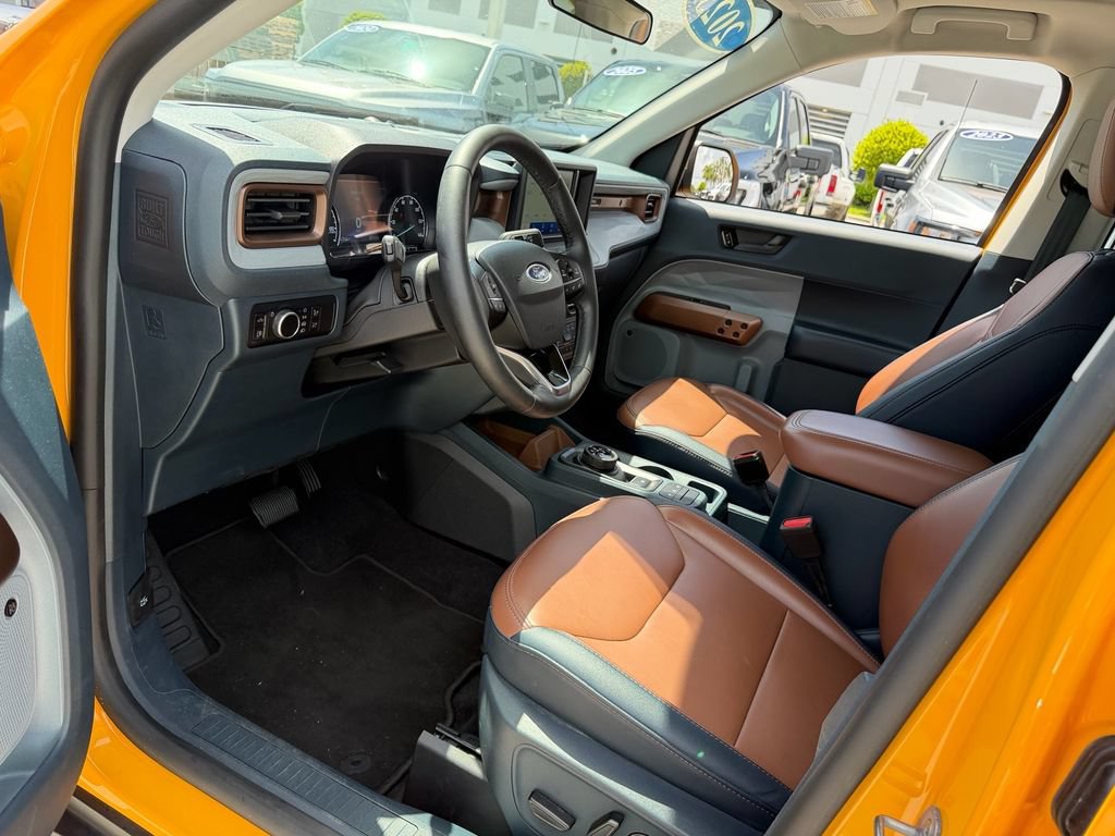 Certified 2023 Ford Maverick Lariat w/ Lariat Luxury Package FWD image 12