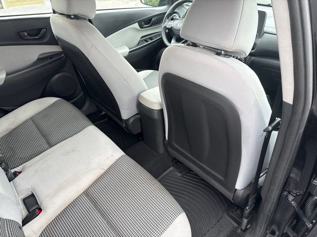 Used 2022 Hyundai Kona SE w/ Cargo Package FWD image 17