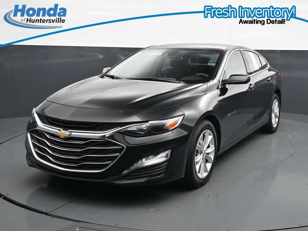 Used 2025 Chevrolet Malibu LT FWD image 3