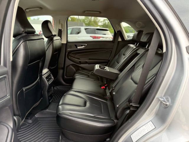 Used 2022 Ford Edge Titanium AWD/4WD image 14