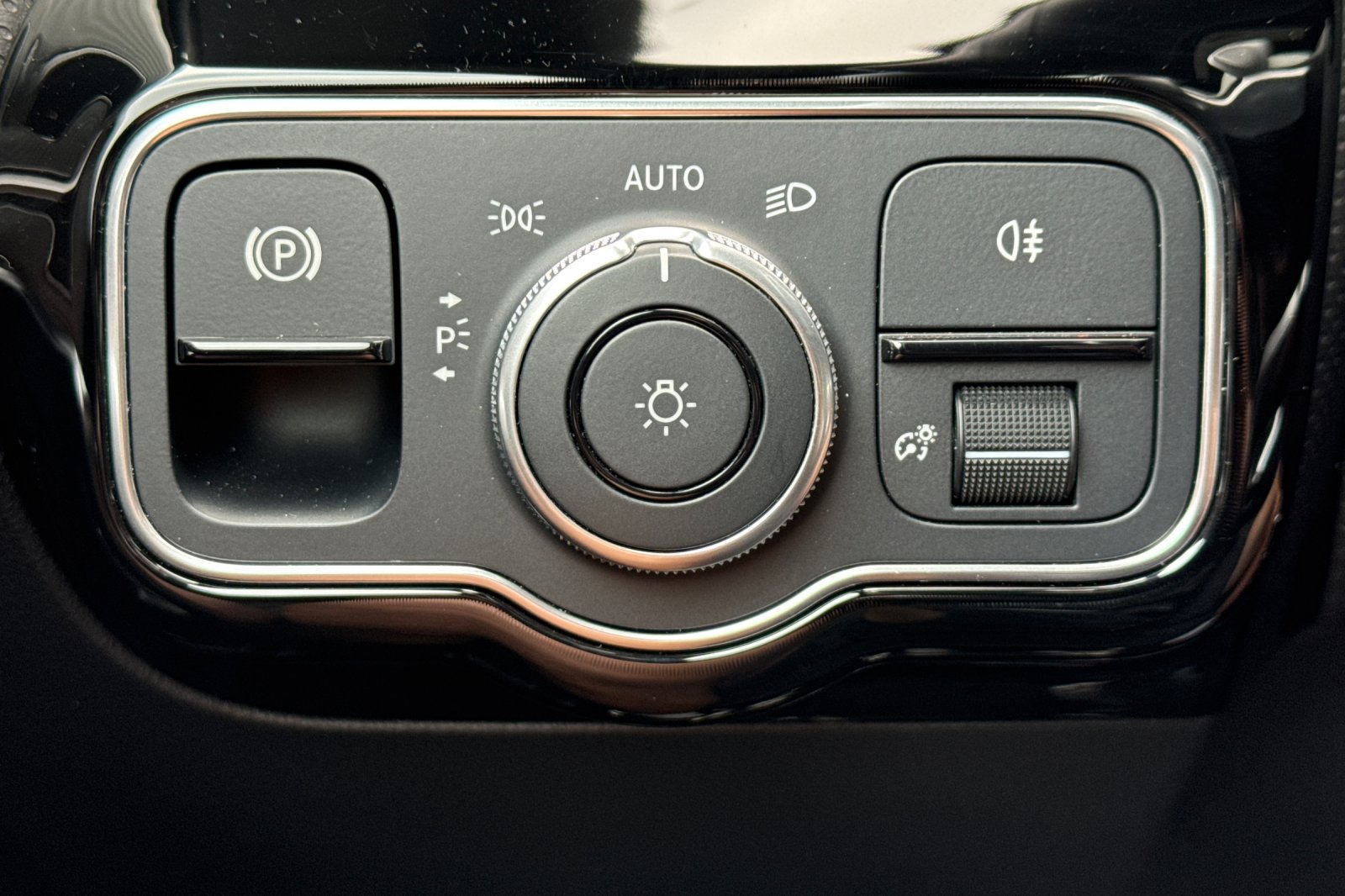 Used 2022 Mercedes-Benz CLA 250 image 33