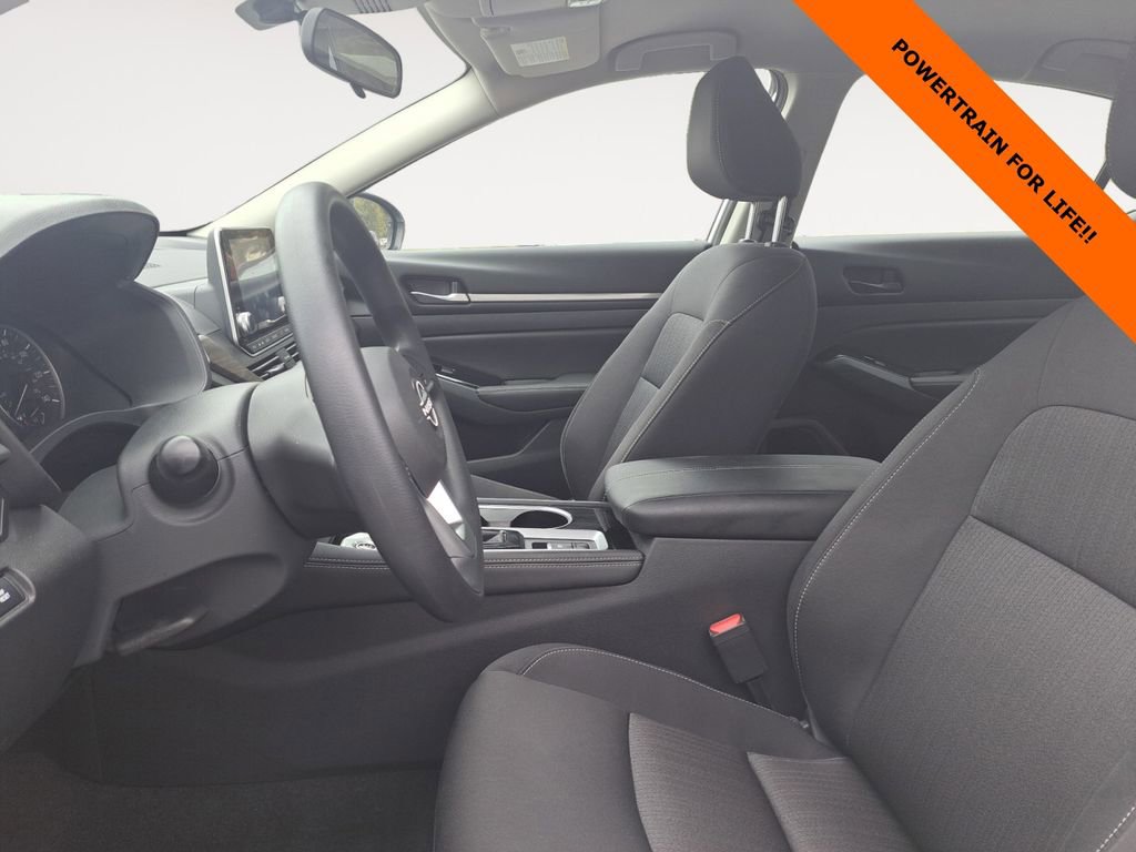 Used 2023 Nissan Altima 2.5 SV image 9