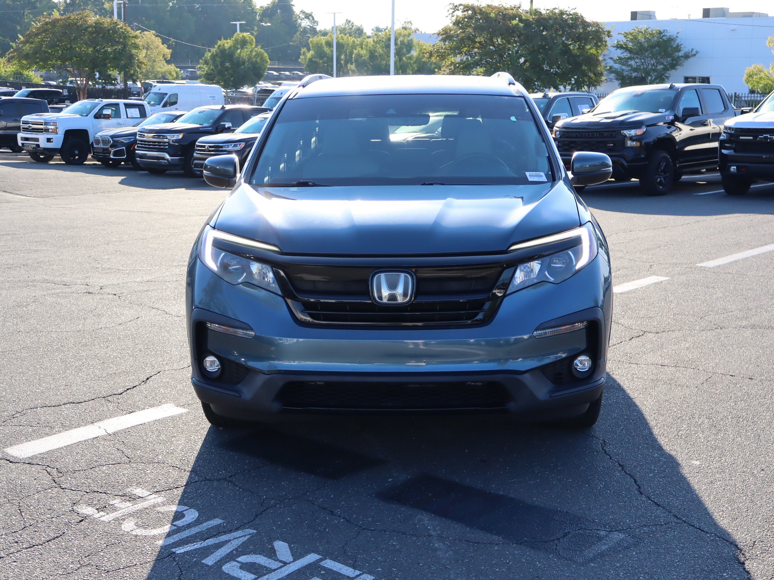 Used 2022 Honda Pilot Special Edition image 3