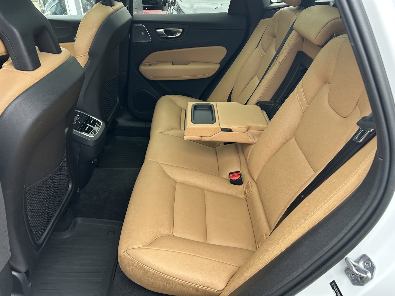 Used 2019 Volvo XC60 T6 Inscription w/ Protection Package AWD/4WD image 22