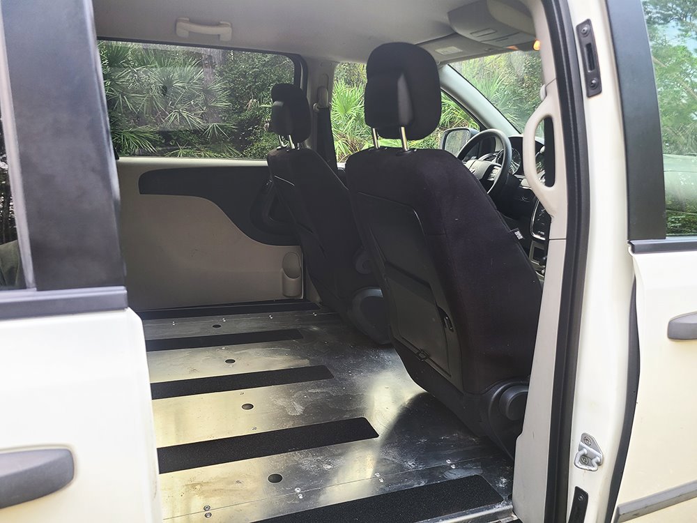 Used 2012 RAM C/V w/ PWR Window Group image 17