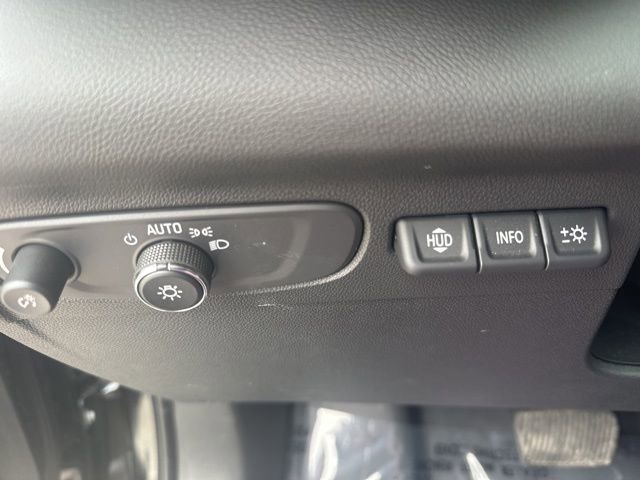 Used 2023 Buick Envision Avenir image 26