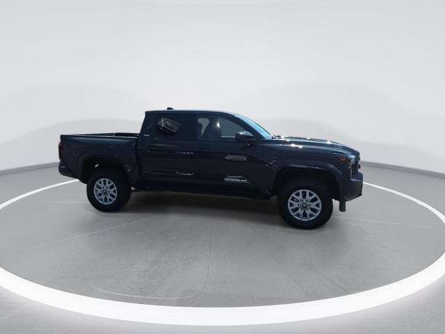 Used 2025 Toyota Tacoma SR5 RWD image 9