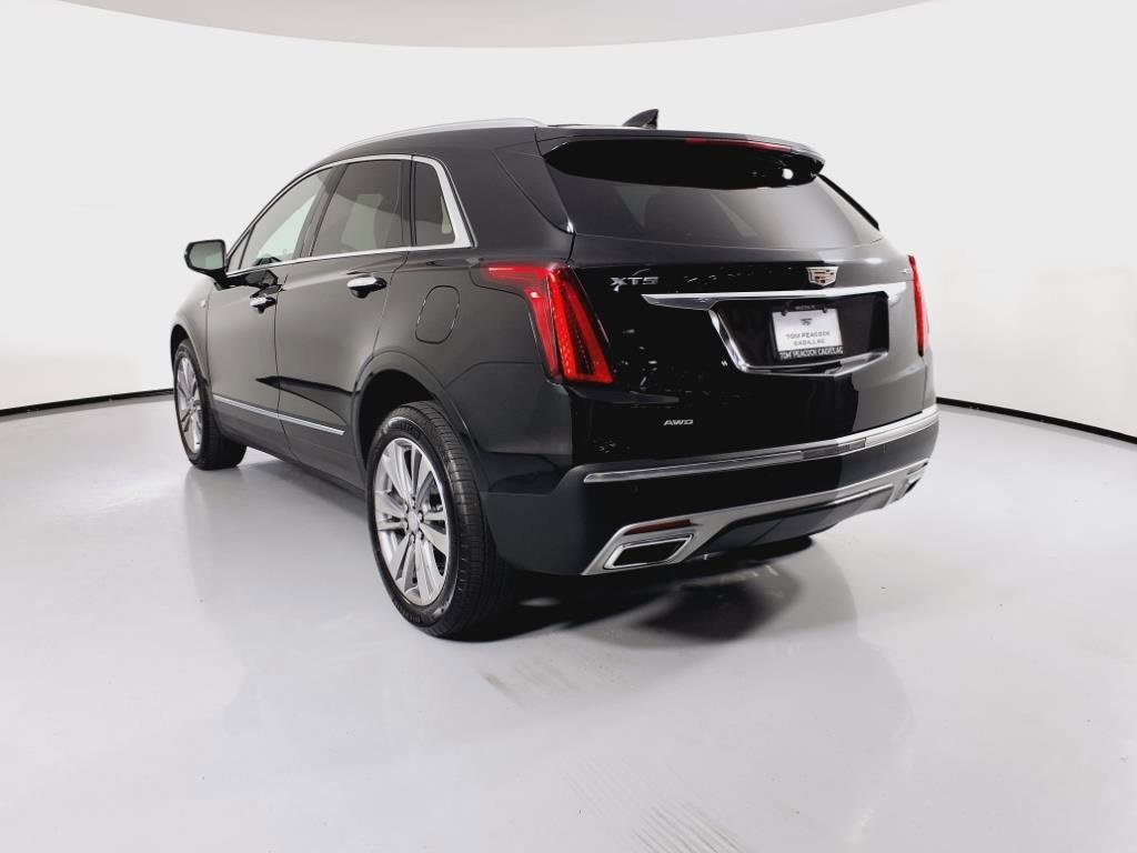 Certified 2025 Cadillac XT5 Premium Luxury image 2