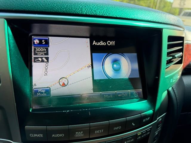 Used 2015 Lexus LX 570 4WD image 38