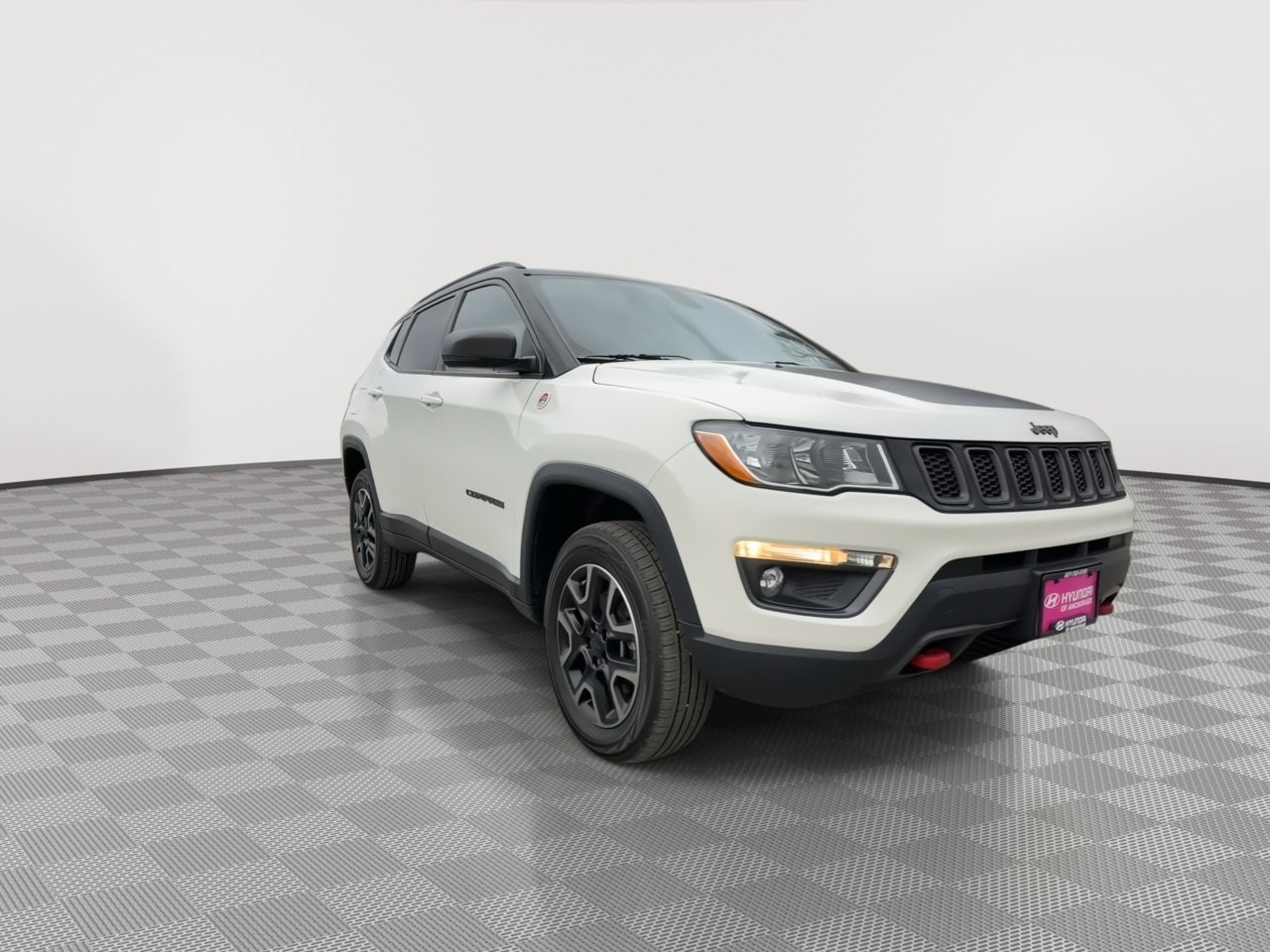 Used 2018 Jeep Compass Trailhawk w/ Cold Weather Group AWD/4WD image 2