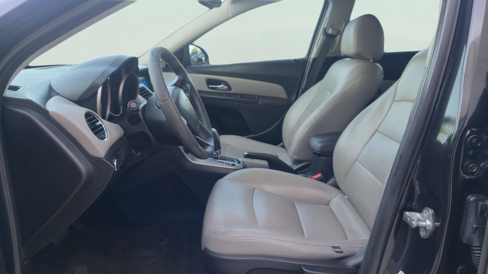 Used 2016 Chevrolet Cruze LS FWD image 13