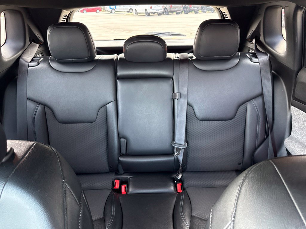 Used 2024 Jeep Compass Latitude AWD/4WD image 37