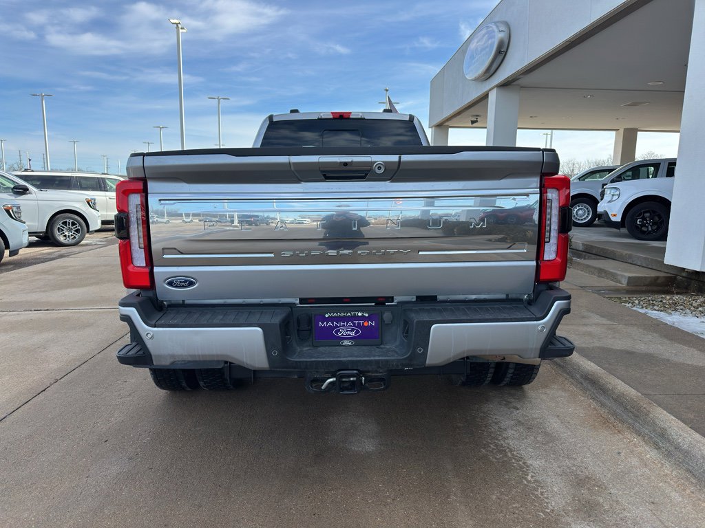 Used 2024 Ford F450 Platinum w/ FX4 Off-Road Package image 11