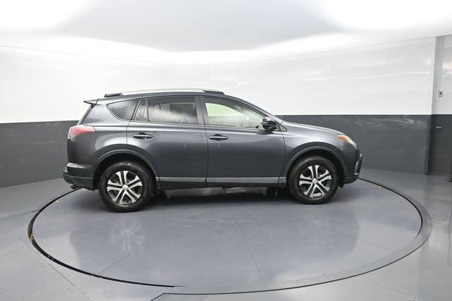 Used 2016 Toyota RAV4 LE FWD image 25