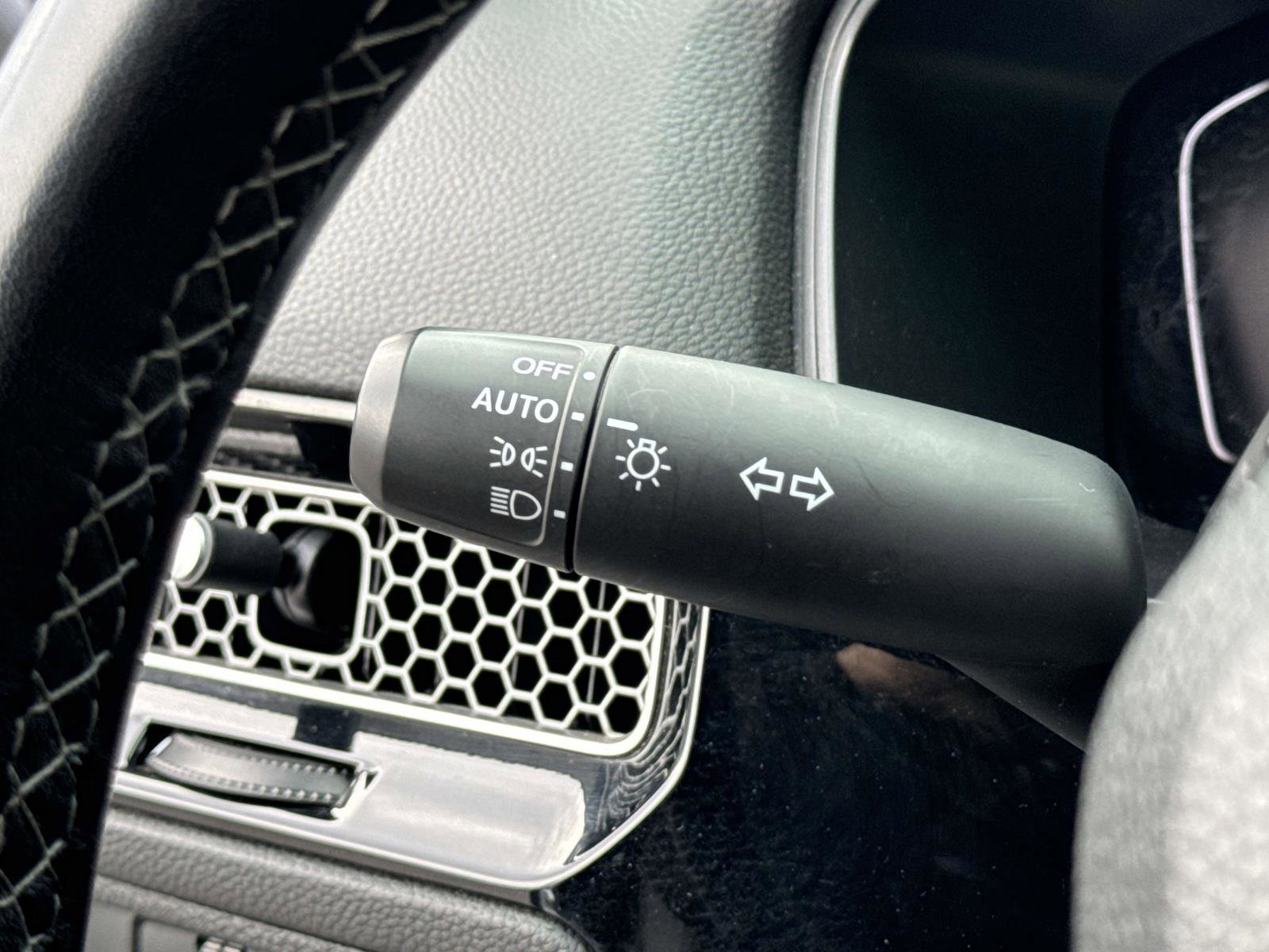 Used 2024 Honda Civic Sport image 9