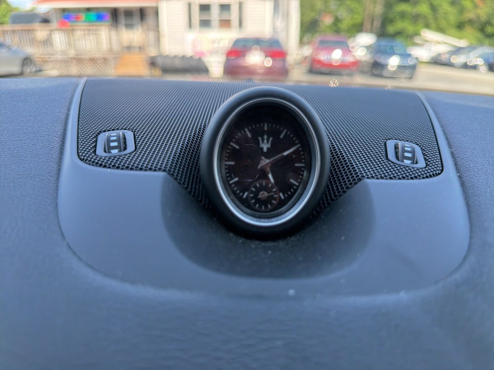 Used 2020 Maserati Levante AWD/4WD image 13