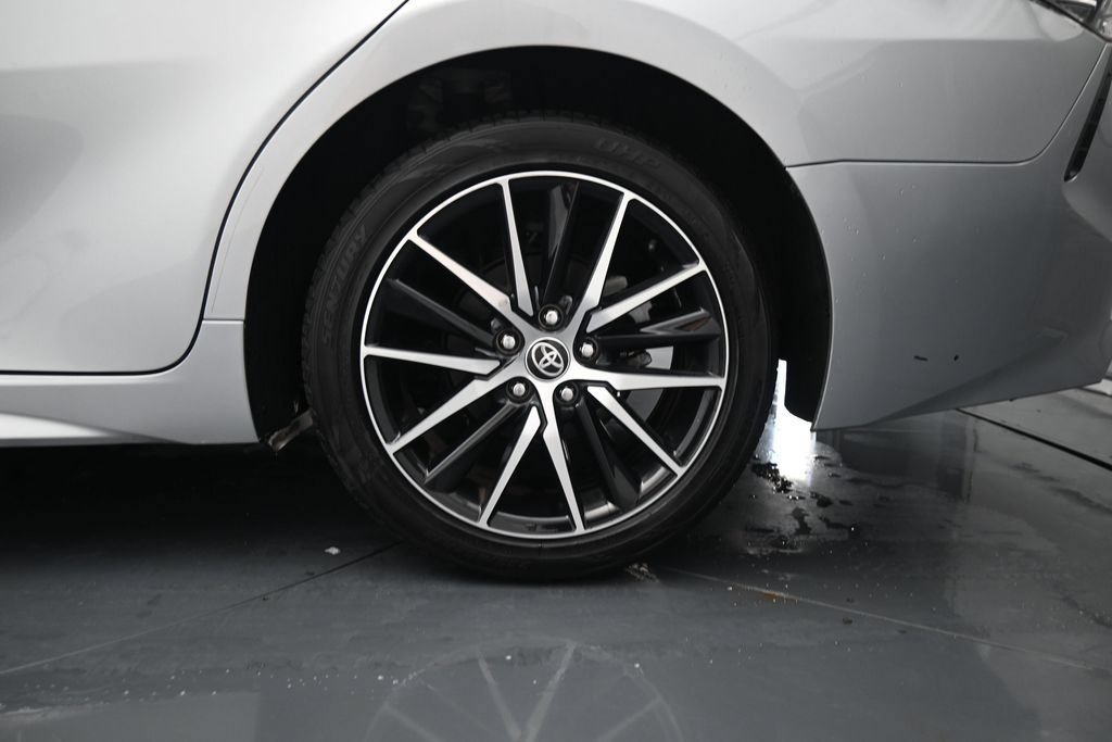 Used 2024 Toyota Camry SE FWD image 14