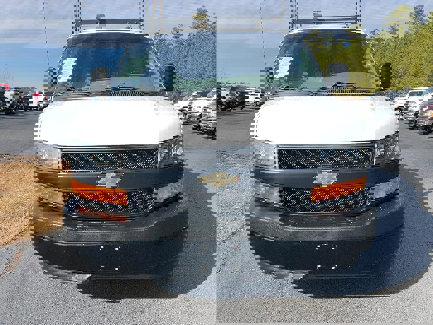 Used 2021 Chevrolet Express 2500 w/ Driver Convenience Package image 2