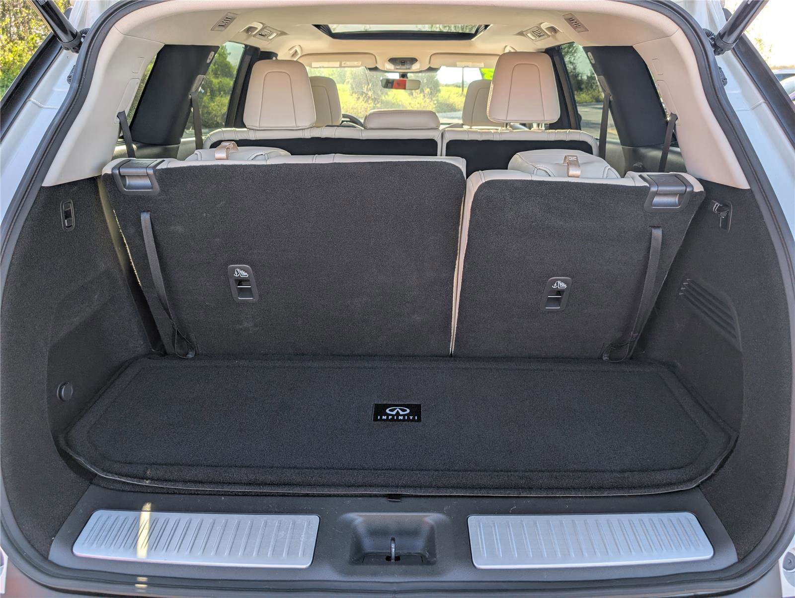 Used 2023 INFINITI QX60 Luxe w/ Cargo Package image 14