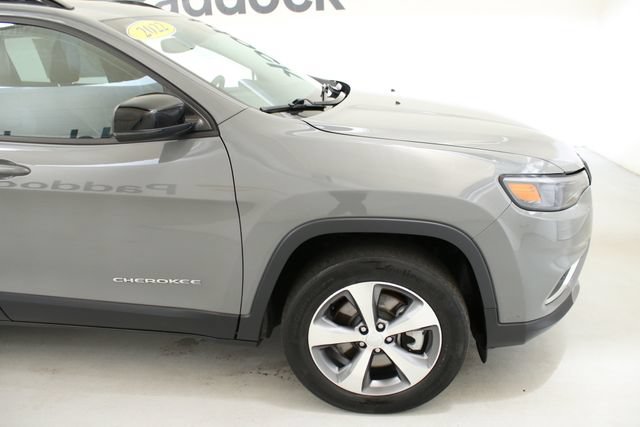 Used 2022 Jeep Cherokee Limited AWD/4WD image 12