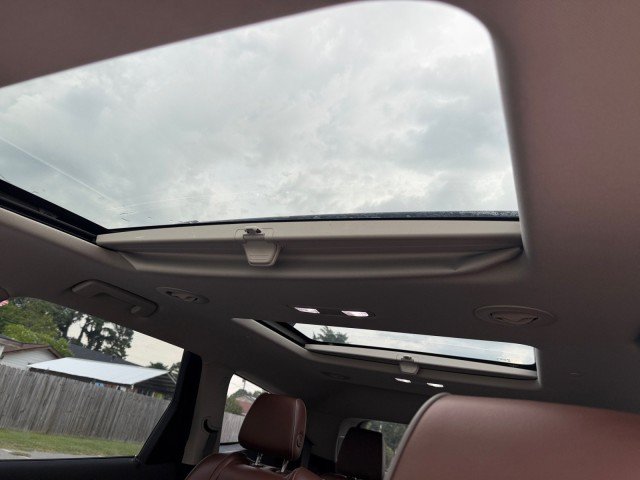 Used 2018 Buick Enclave Avenir w/ Avenir Technology Package AWD/4WD image 4