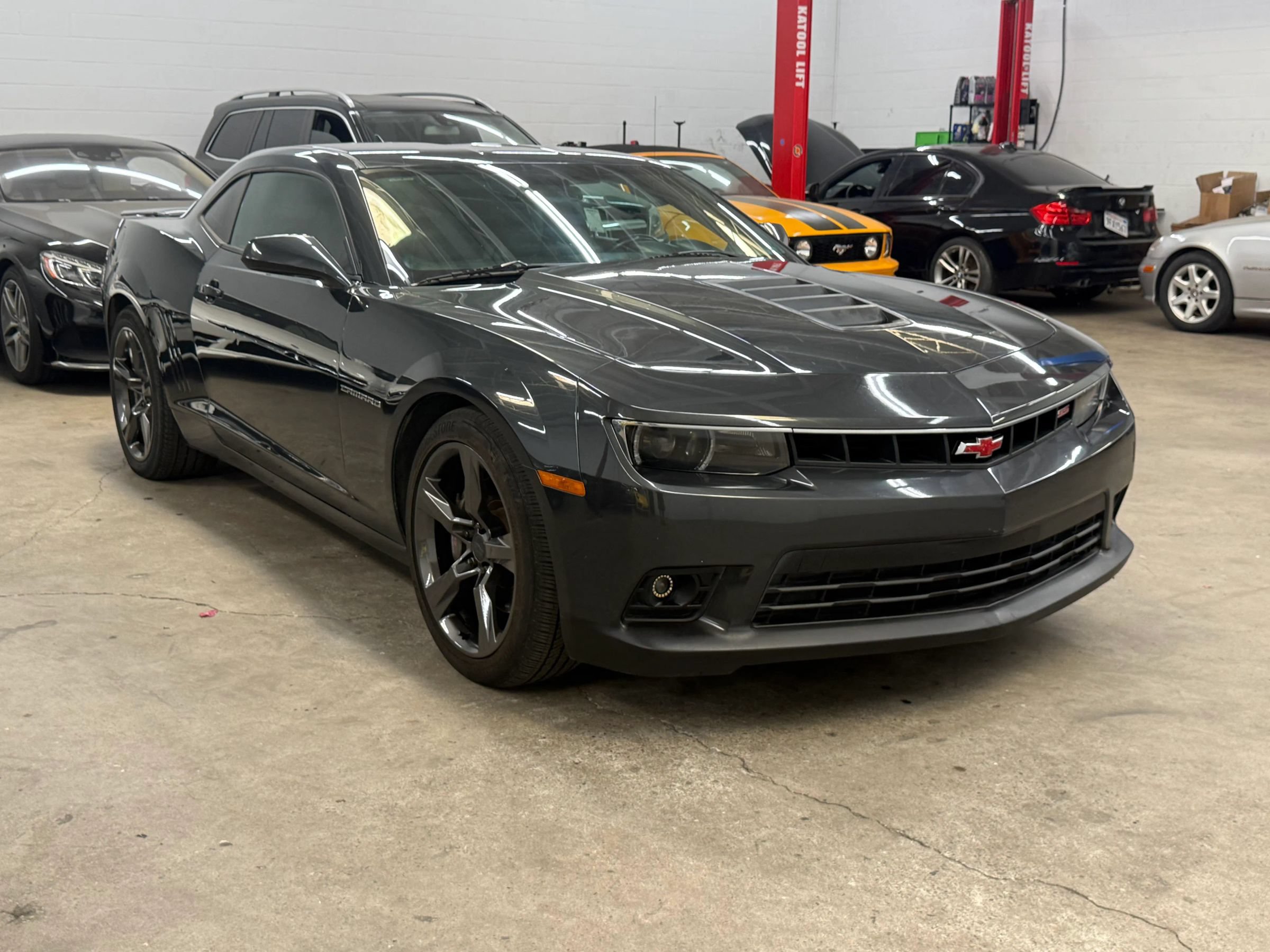 Used 2014 Chevrolet Camaro SS w/ RS Package RWD image 8