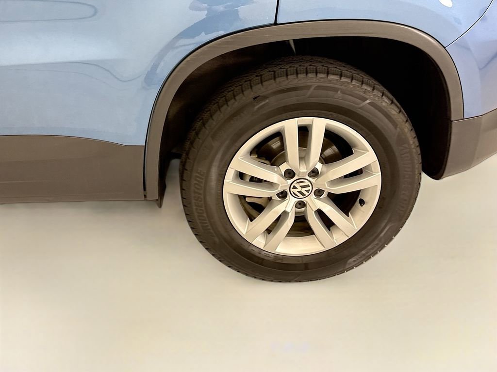 Used 2017 Volkswagen Tiguan S FWD image 29
