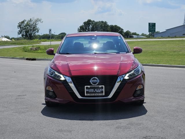 Used 2022 Nissan Altima 2.5 SL FWD image 2
