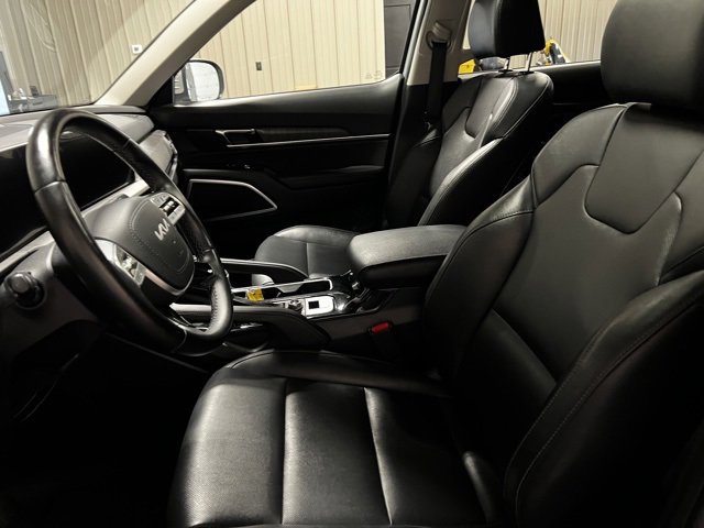 Used 2023 Kia Telluride EX X-Line image 14