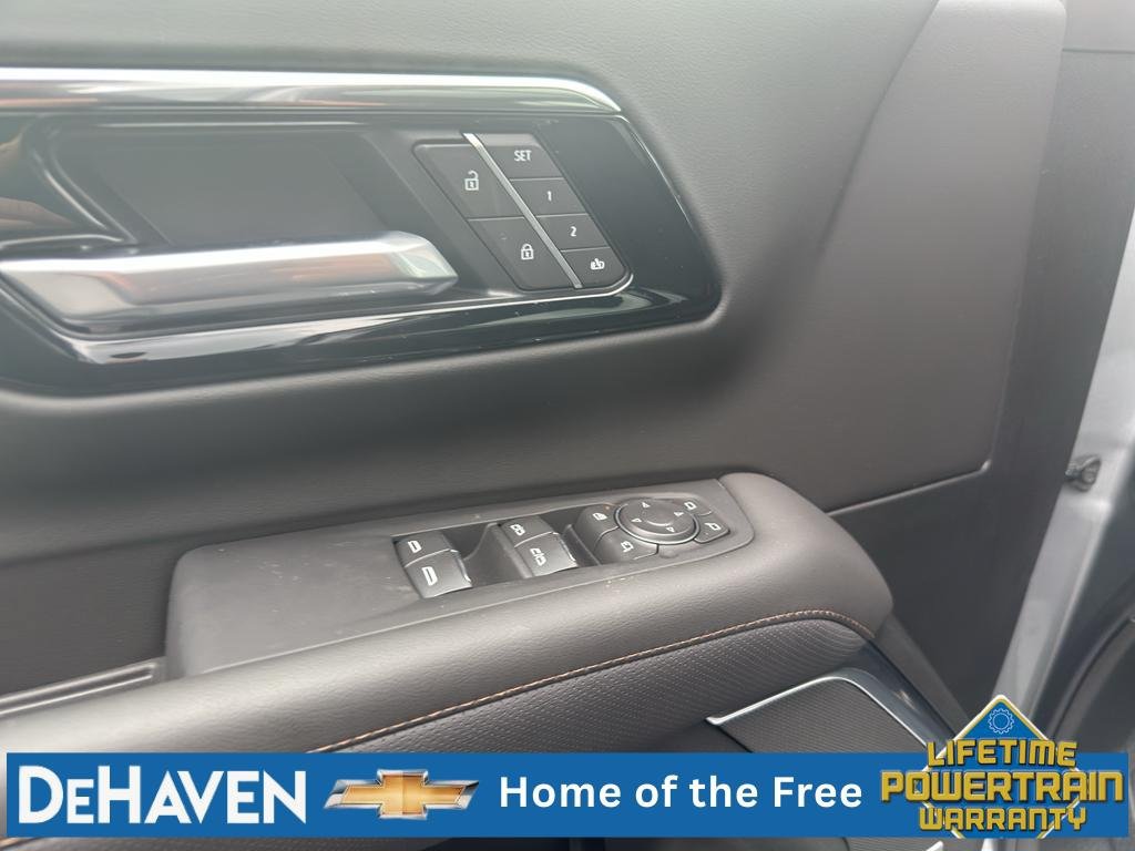 New 2026 Chevrolet Suburban High Country AWD/4WD image 22
