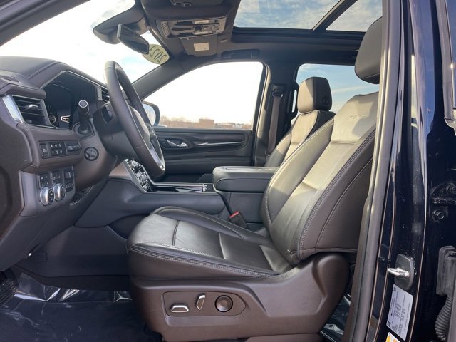 Used 2023 GMC Yukon XL Denali w/ Max Trailering Package image 14
