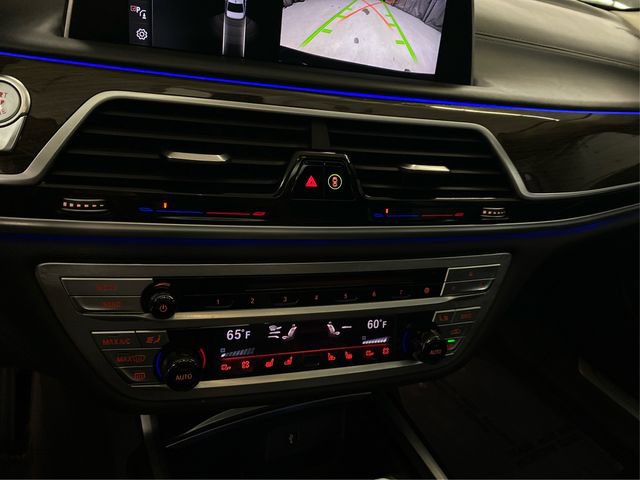 Used 2018 BMW 740i xDrive AWD/4WD image 33