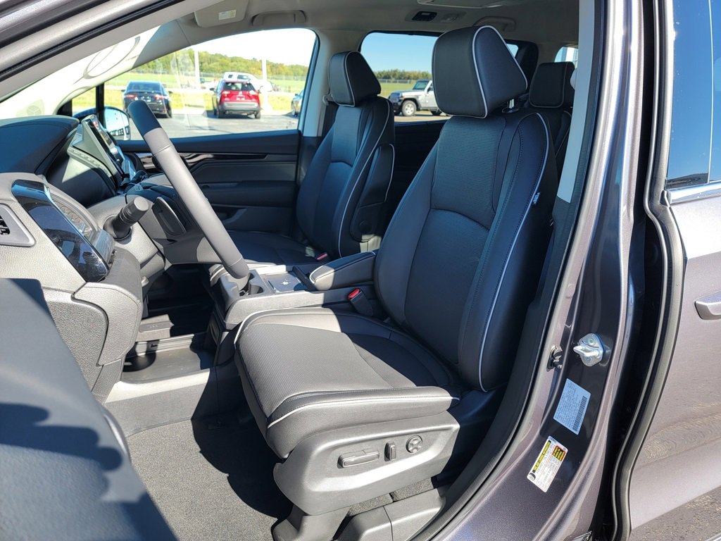 New 2026 Honda Odyssey Elite image 2