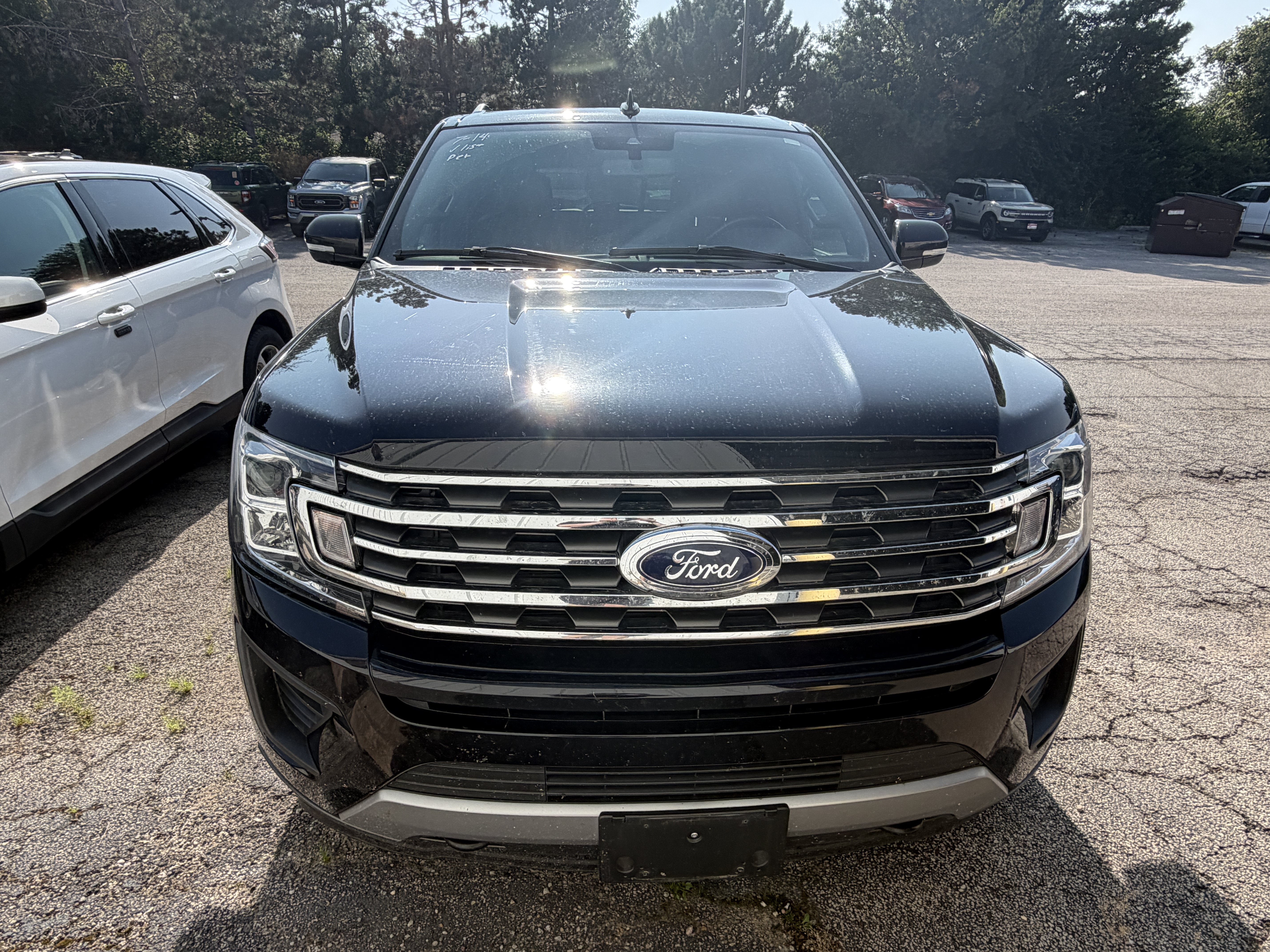 Used 2021 Ford Expedition XLT AWD/4WD image 3