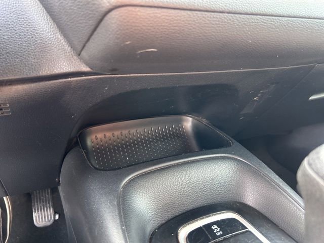 Used 2020 Toyota Corolla LE FWD image 24