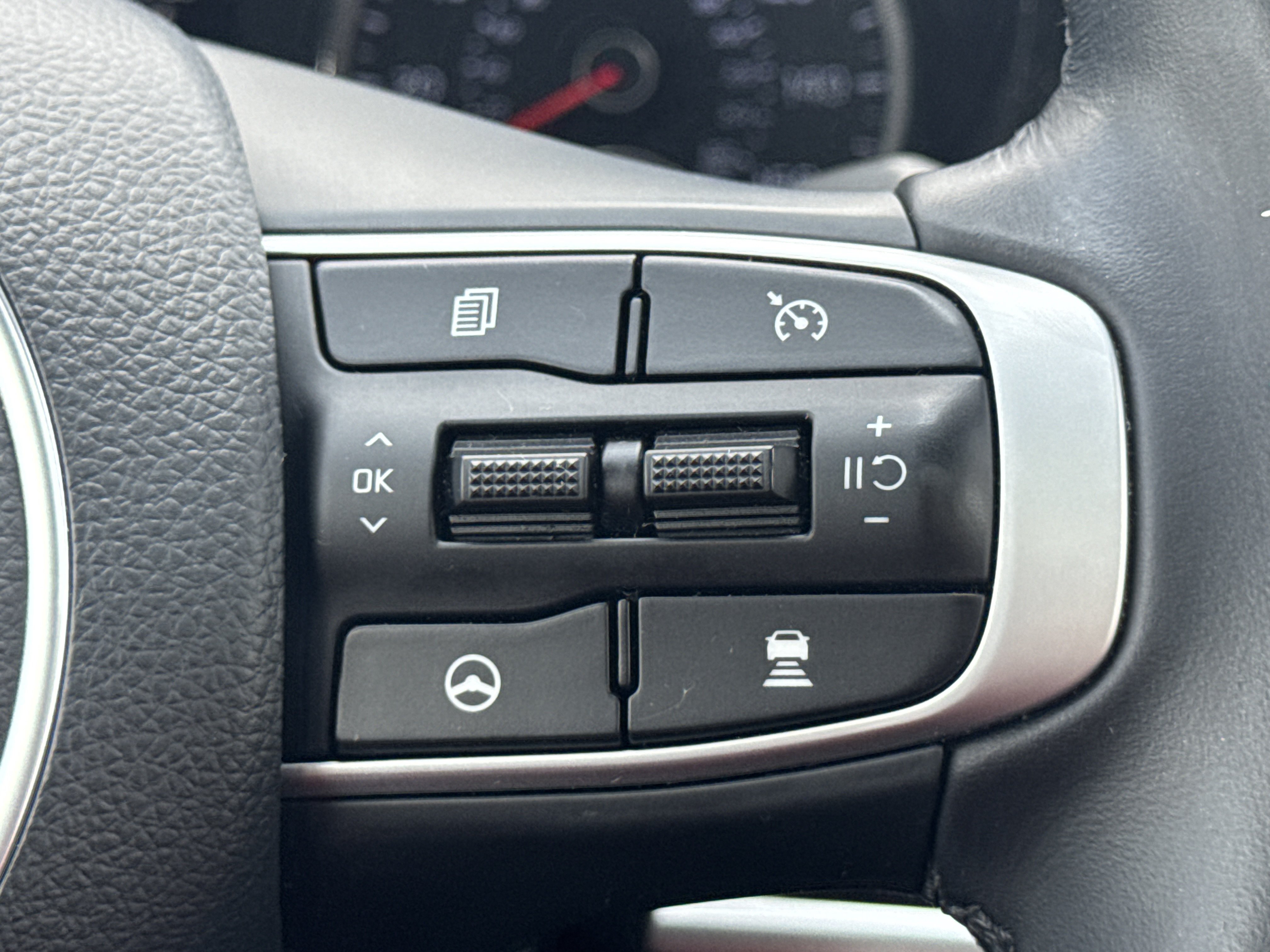 Used 2023 Kia K5 GT-Line AWD/4WD image 9
