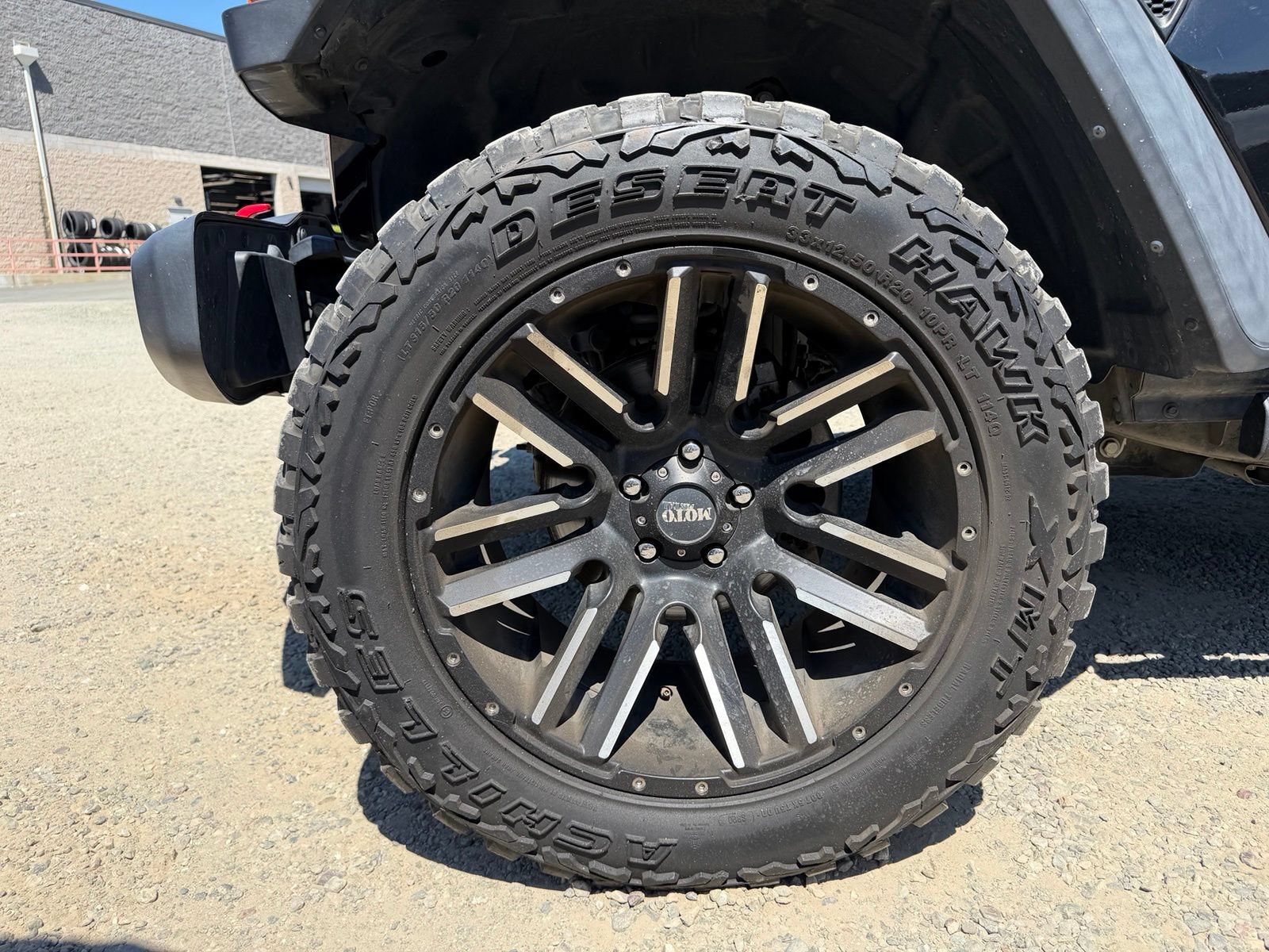 Used 2021 Jeep Gladiator Rubicon w/ Trailer Tow Package AWD/4WD image 9