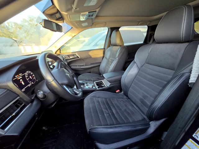 Used 2024 Mitsubishi Outlander SE FWD image 4