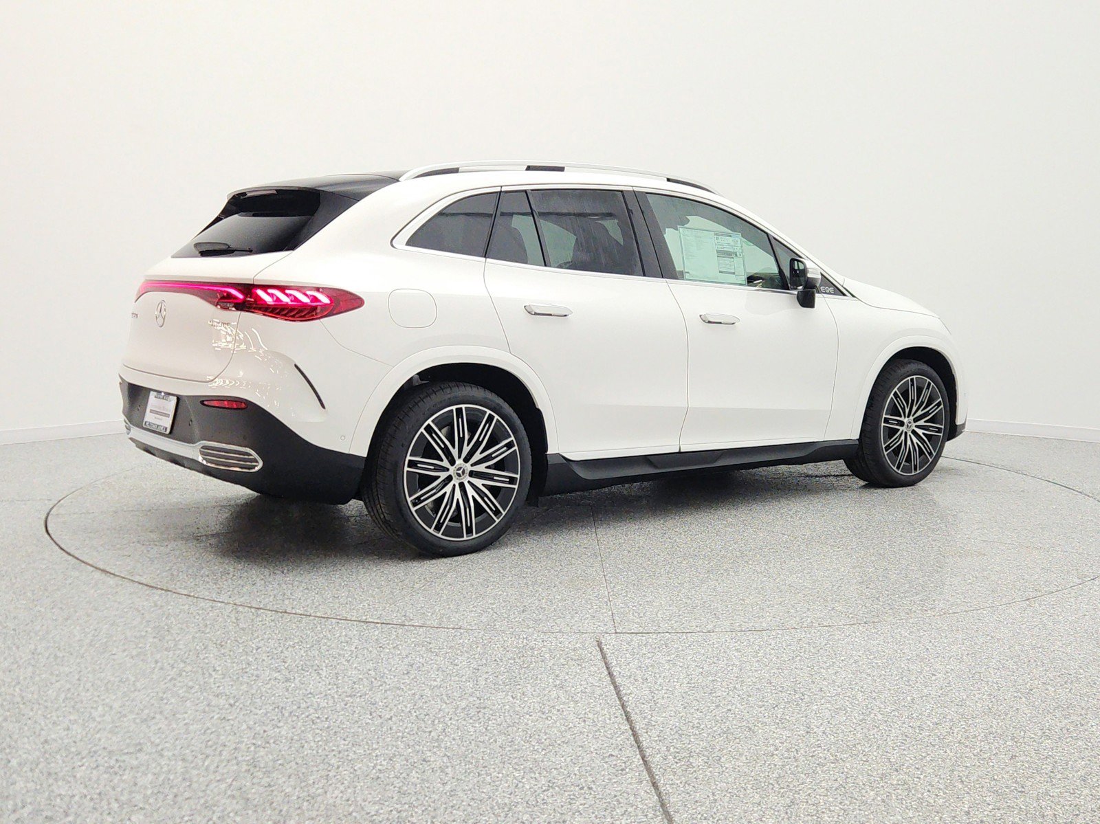 New 2026 Mercedes-Benz EQE 320 4MATIC SUV image 5